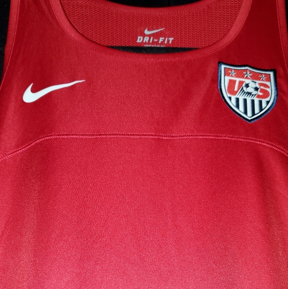 Nike US Women's Soccer Tank Athleisure - Picture 2 of 3